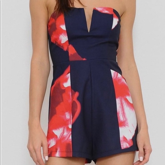 L’Atiste by Amy Medium Navy Blue Floral Romper - Picture 1 of 8